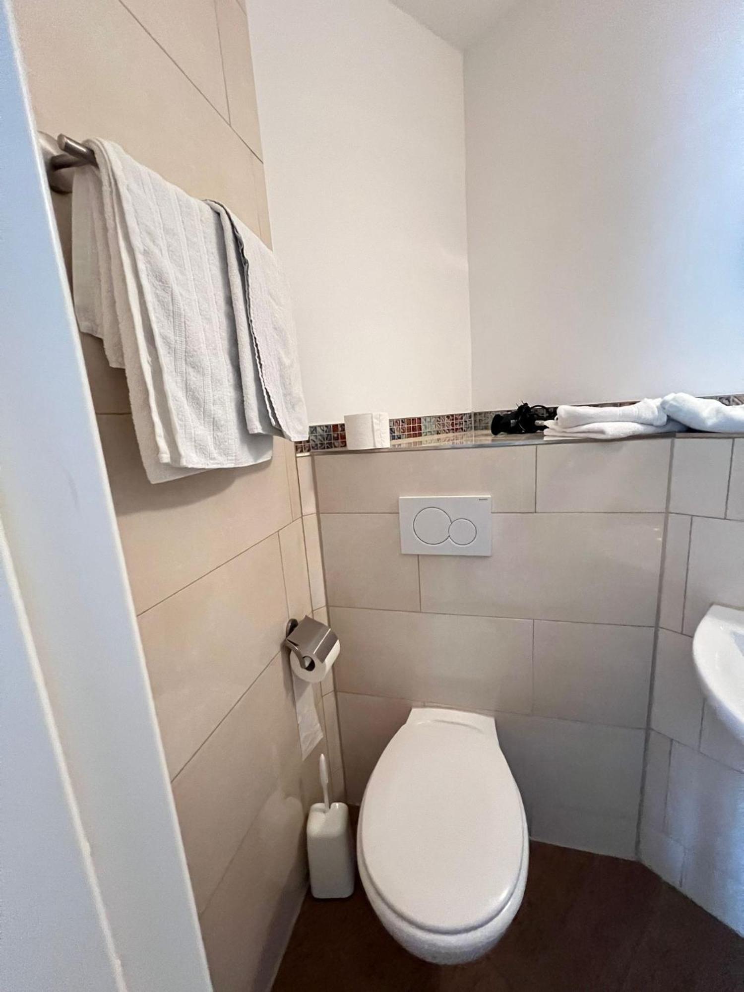Hotel Restaurant Neffelthal Kerpen Kültér fotó